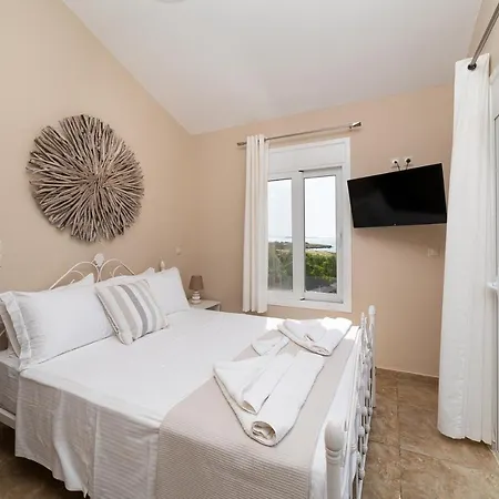 Crystal Villas Lixouri Room photo
