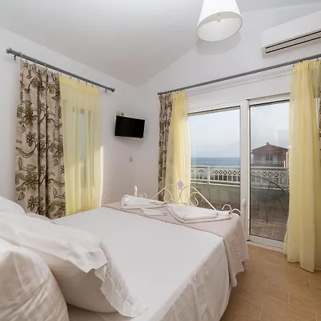 Crystal Villas Lixouri Room photo
